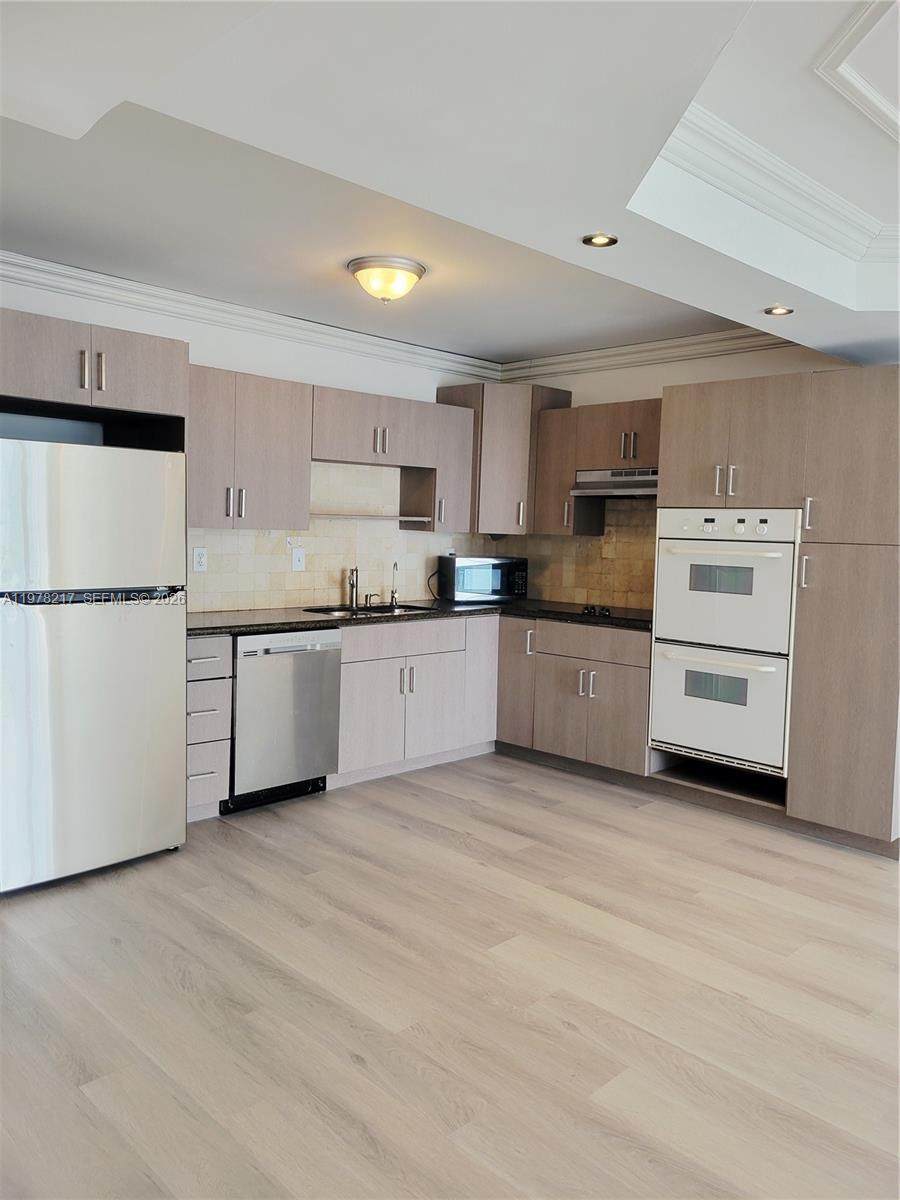 19380 Collins Ave - Photo 1
