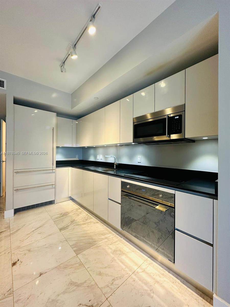 1010 Brickell Ave - Photo 1
