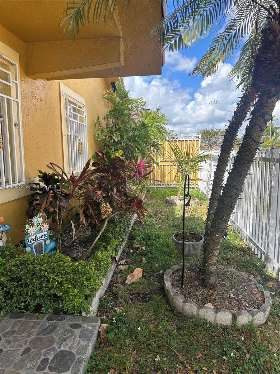 https://bt-photos.global.ssl.fastly.net/miami/orig_boomver_2_A11980512-2.jpg