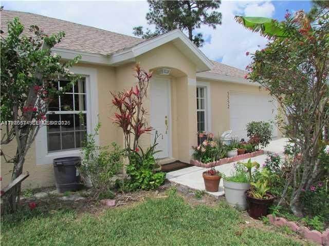 3352 Himango St - Photo 1