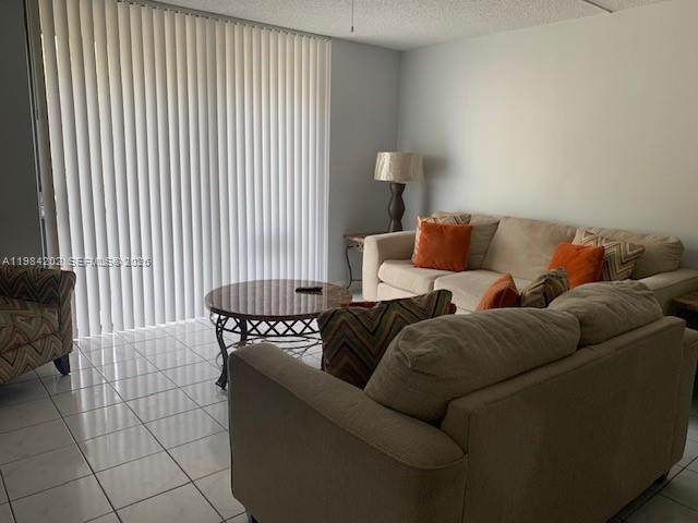 https://bt-photos.global.ssl.fastly.net/miami/orig_boomver_1_A11984202-2.jpg
