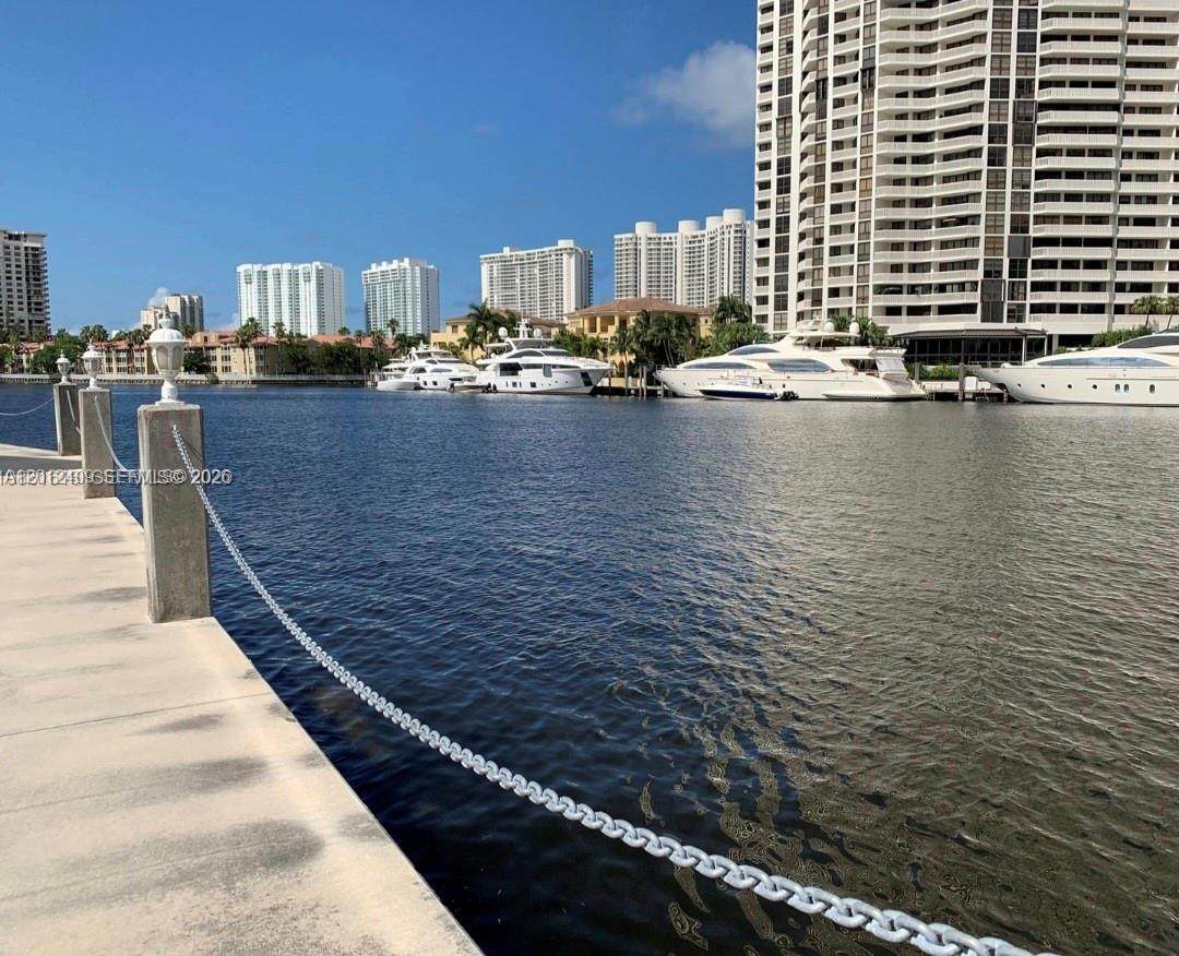 https://bt-photos.global.ssl.fastly.net/miami/orig_boomver_2_A12012409-2.jpg
