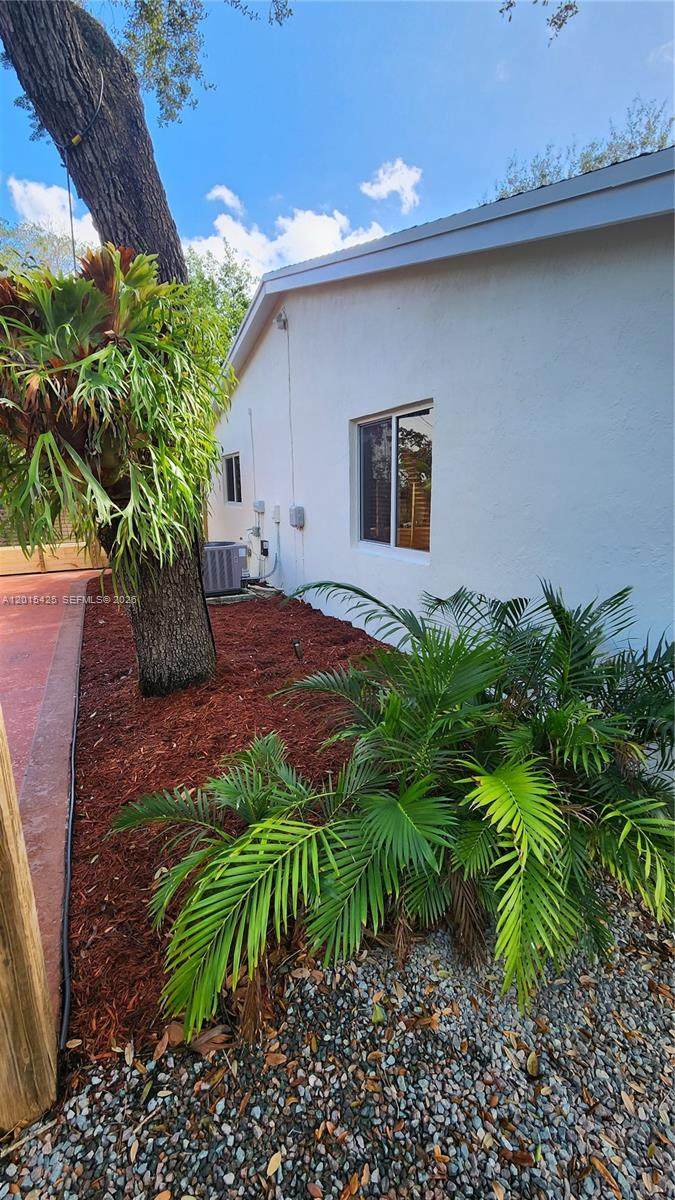https://bt-photos.global.ssl.fastly.net/miami/1280_boomver_2_A12015425-2.jpg