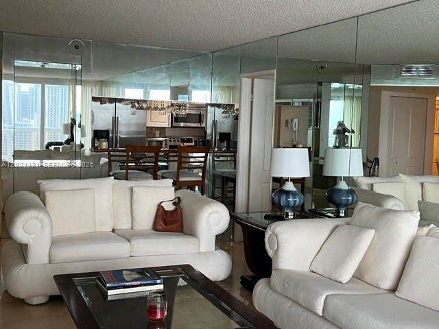https://bt-photos.global.ssl.fastly.net/miami/orig_boomver_2_A12021481-2.jpg