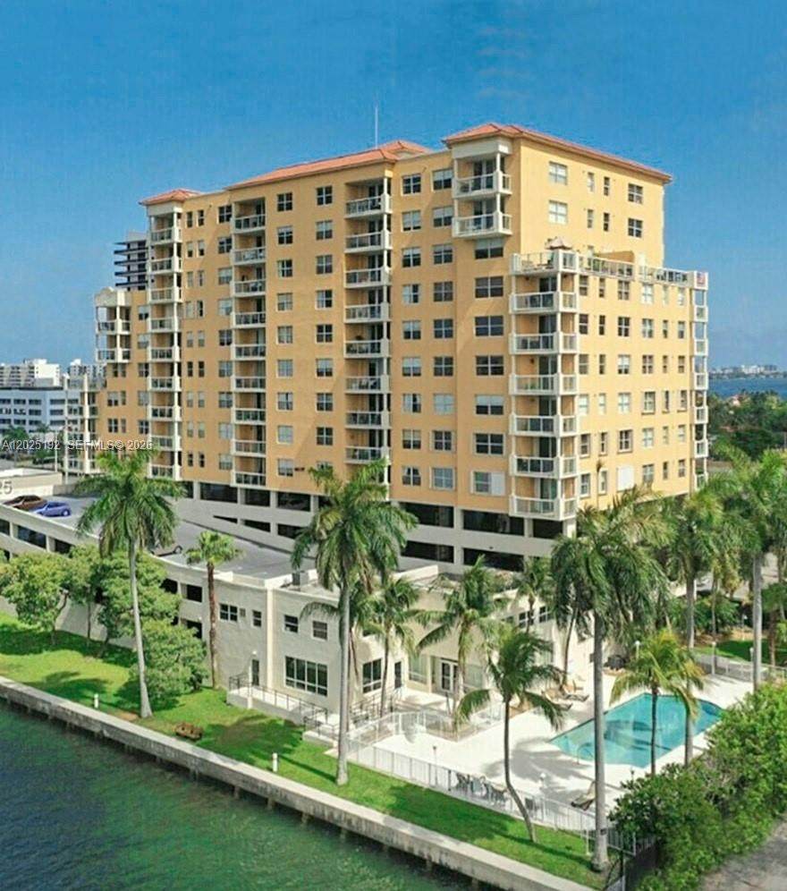 https://bt-photos.global.ssl.fastly.net/miami/orig_boomver_2_A12025192-2.jpg