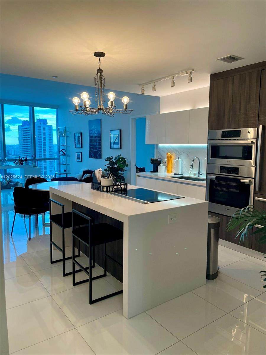 https://bt-photos.global.ssl.fastly.net/miami/orig_boomver_2_A12025524-2.jpg