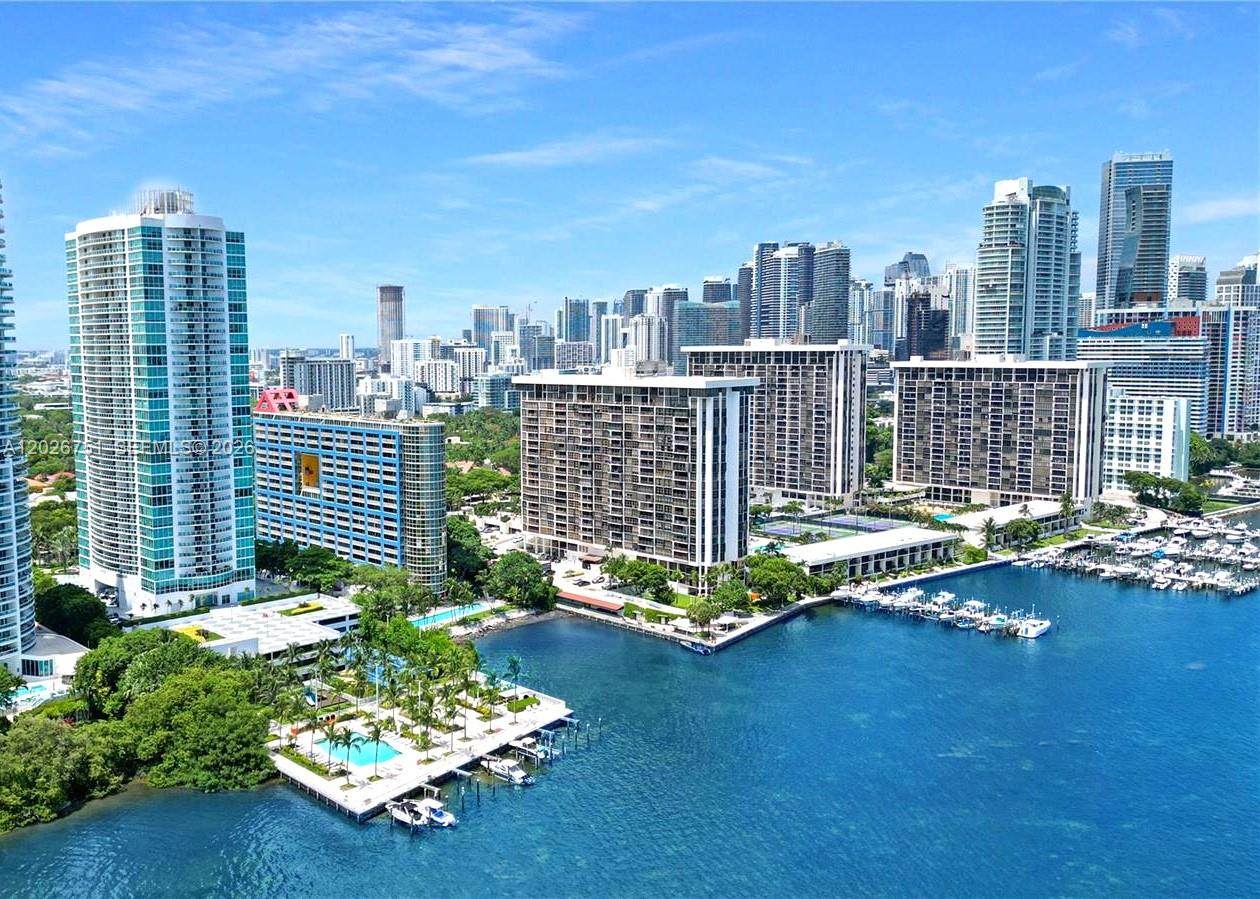 https://bt-photos.global.ssl.fastly.net/miami/1280_boomver_3_A12026751-2.jpg