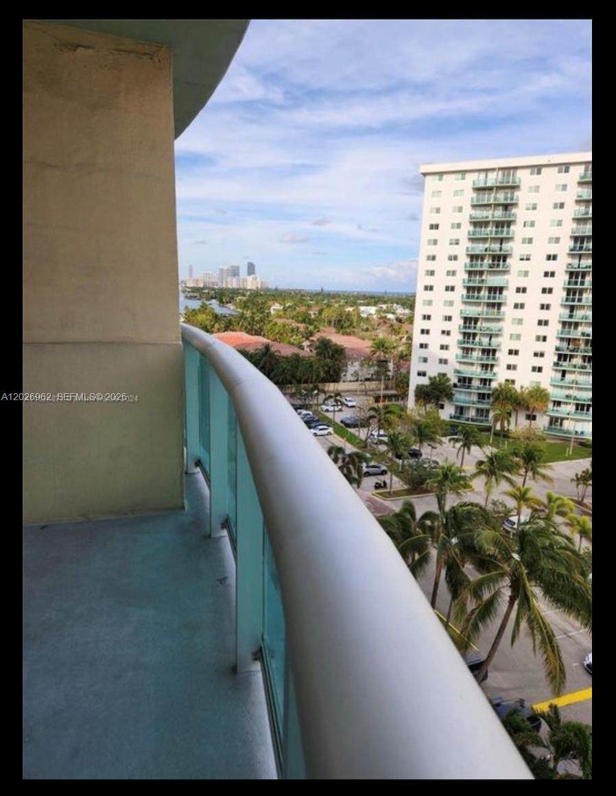 19390 Collins Ave - Photo 1