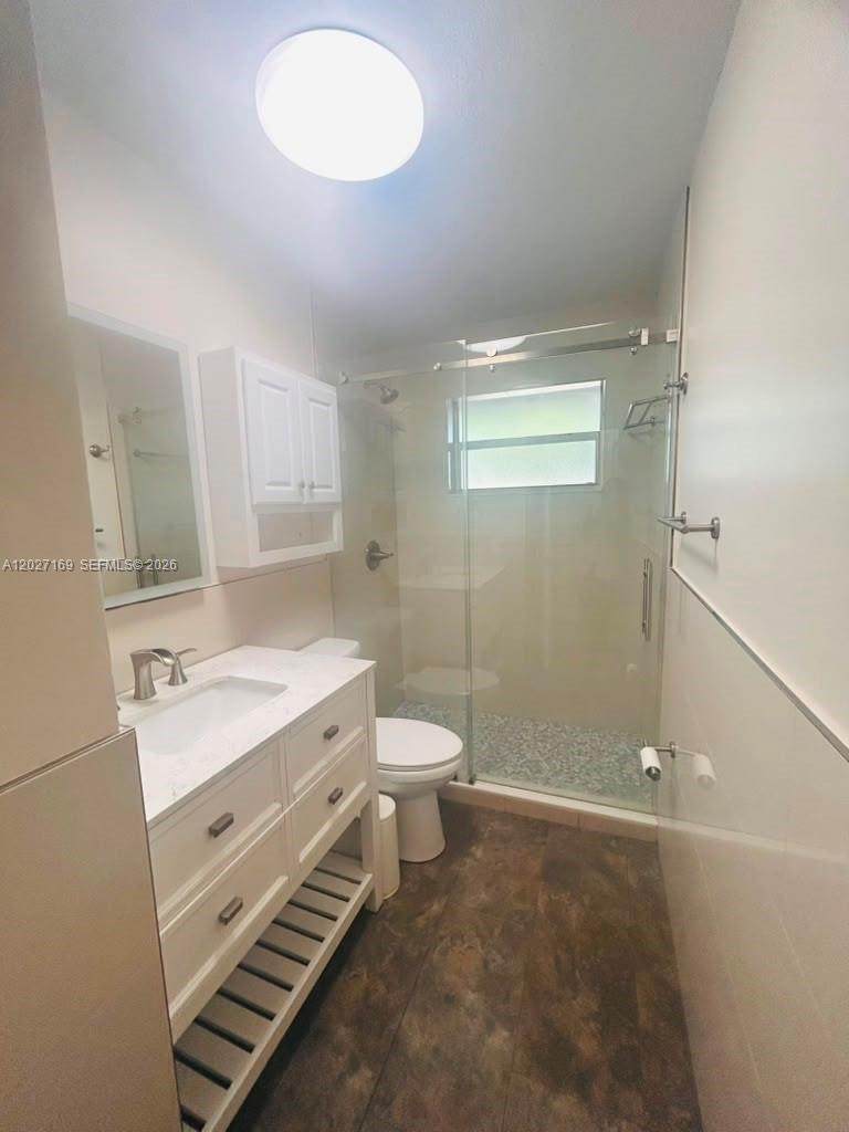 https://bt-photos.global.ssl.fastly.net/miami/1280_boomver_1_A12027169-2.jpg