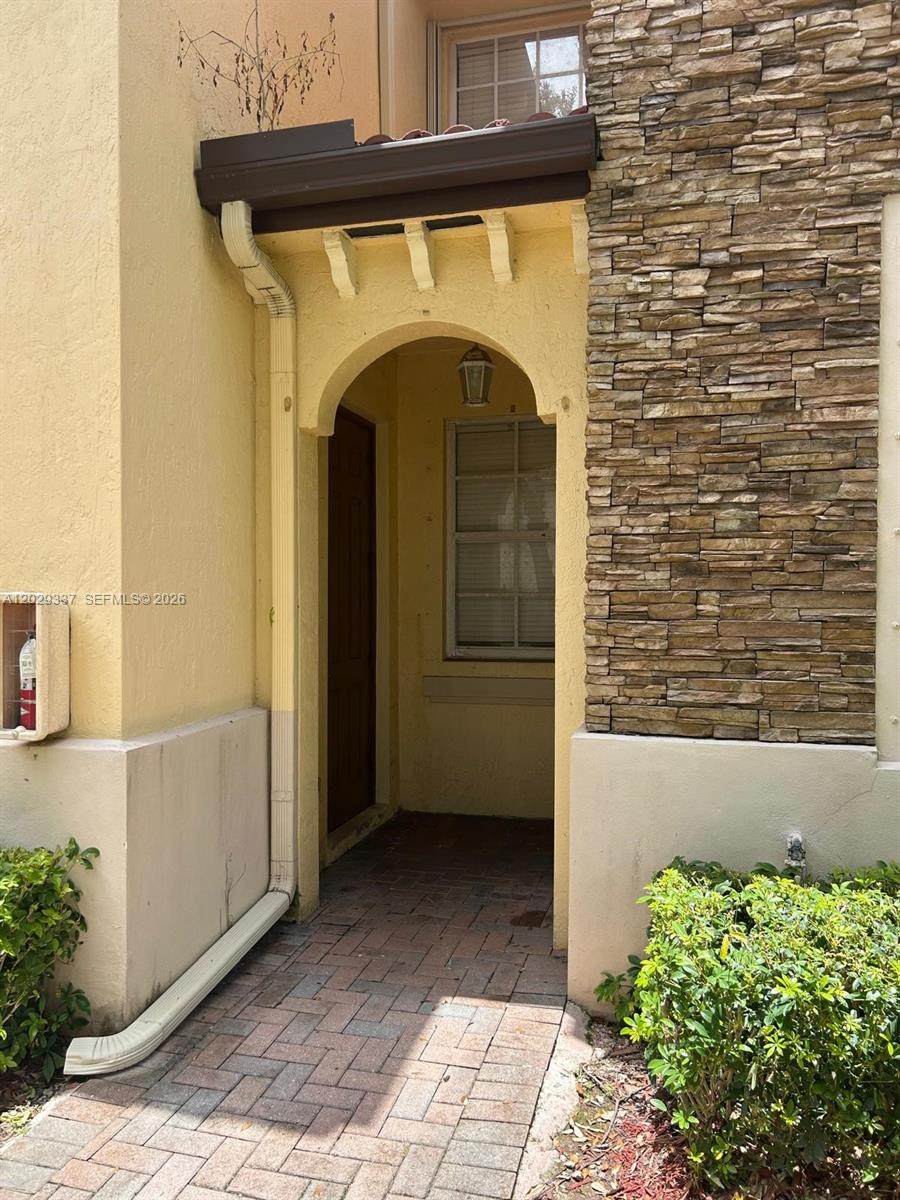 https://bt-photos.global.ssl.fastly.net/miami/1280_boomver_3_A12029337-2.jpg