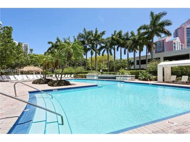 https://bt-photos.global.ssl.fastly.net/miami/1280_boomver_2_A12031693-2.jpg