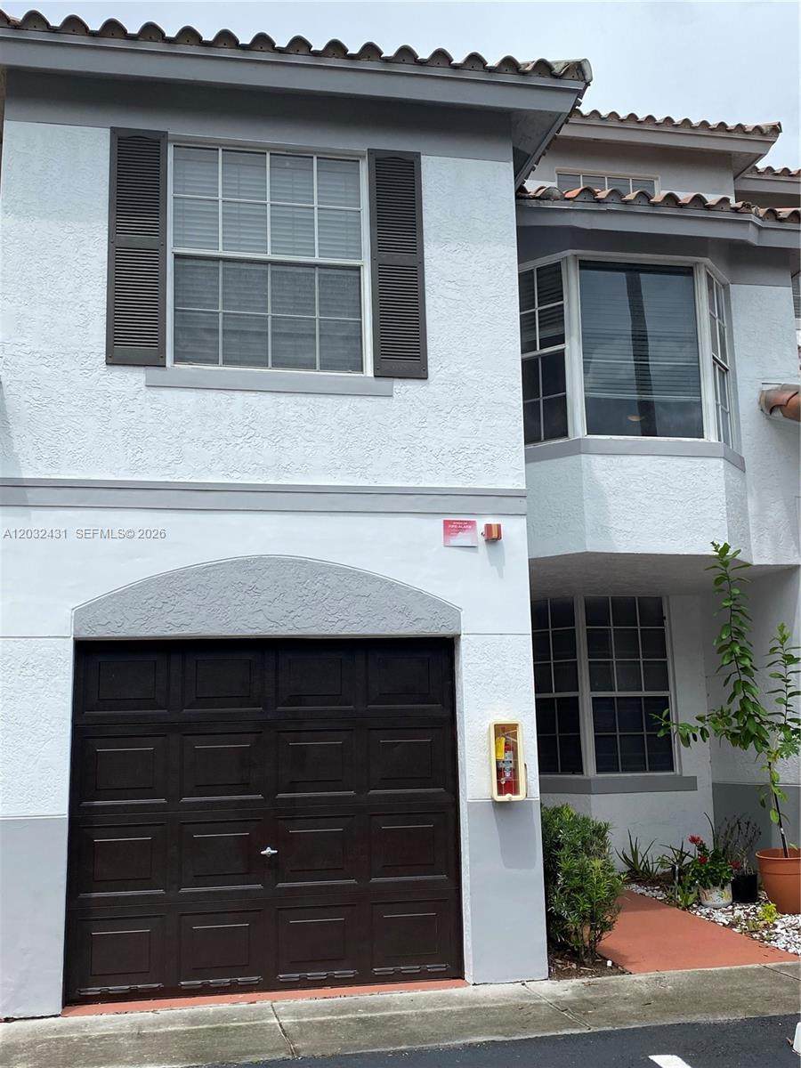 715 148th Ave - Photo 1