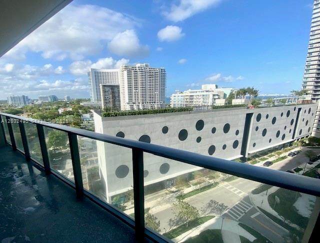https://bt-photos.global.ssl.fastly.net/miami/orig_boomver_1_A12032495-2.jpg
