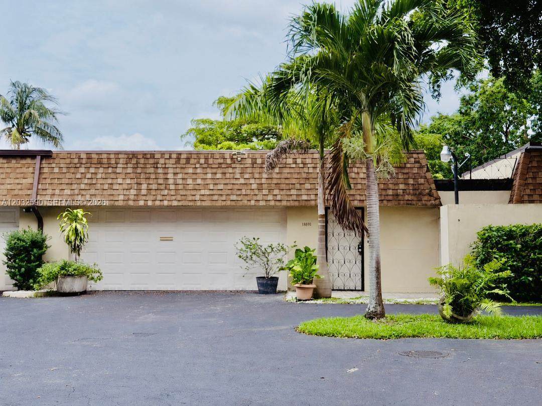18801 Oakland Hills Dr - Photo 1