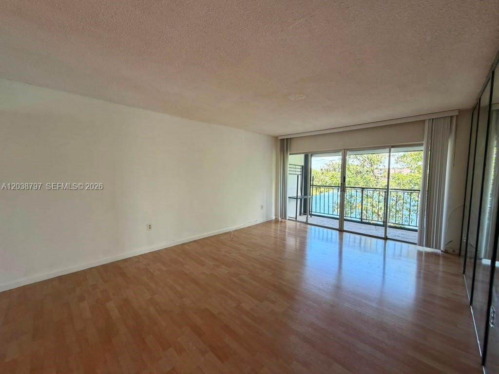 8775 Park Blvd - Photo 1