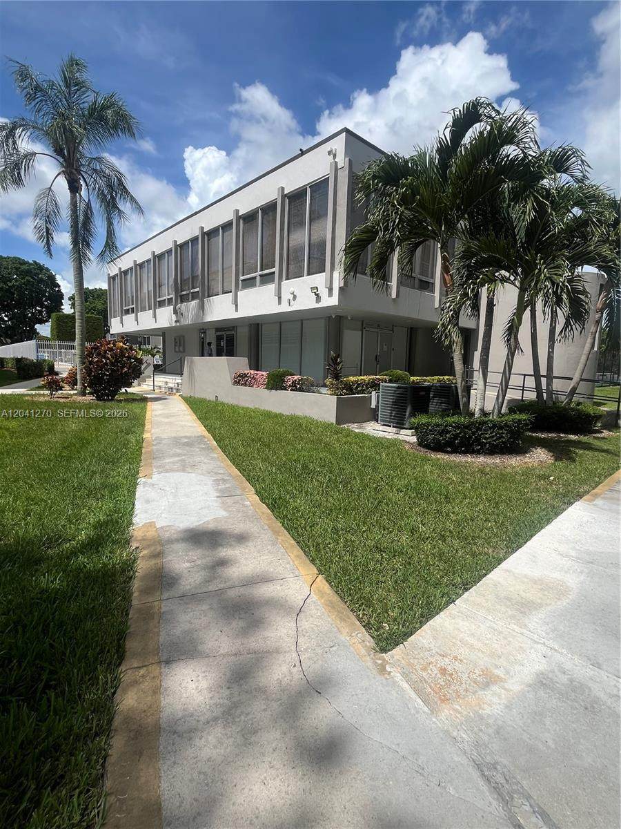 https://bt-photos.global.ssl.fastly.net/miami/orig_boomver_1_A12041270-2.jpg