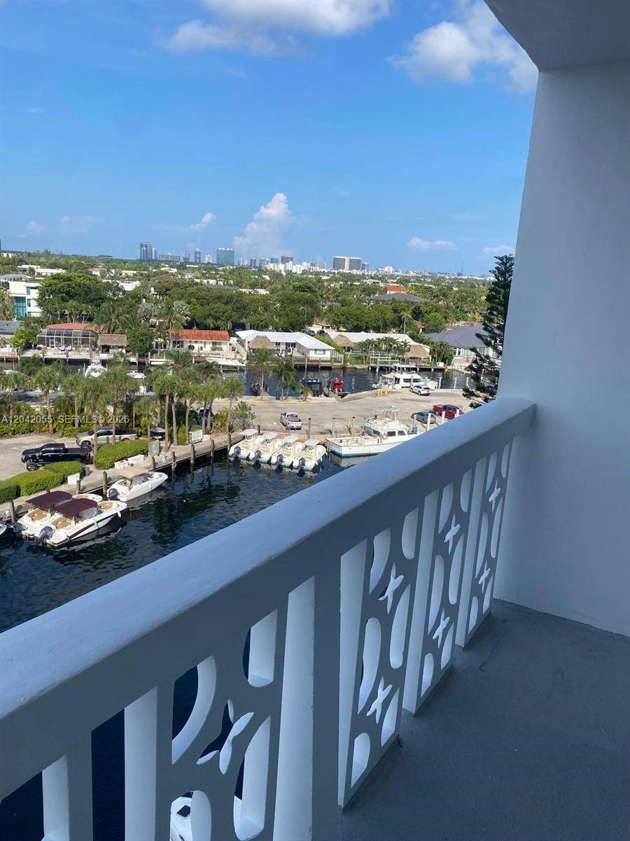 https://bt-photos.global.ssl.fastly.net/miami/orig_boomver_2_A12042055-2.jpg