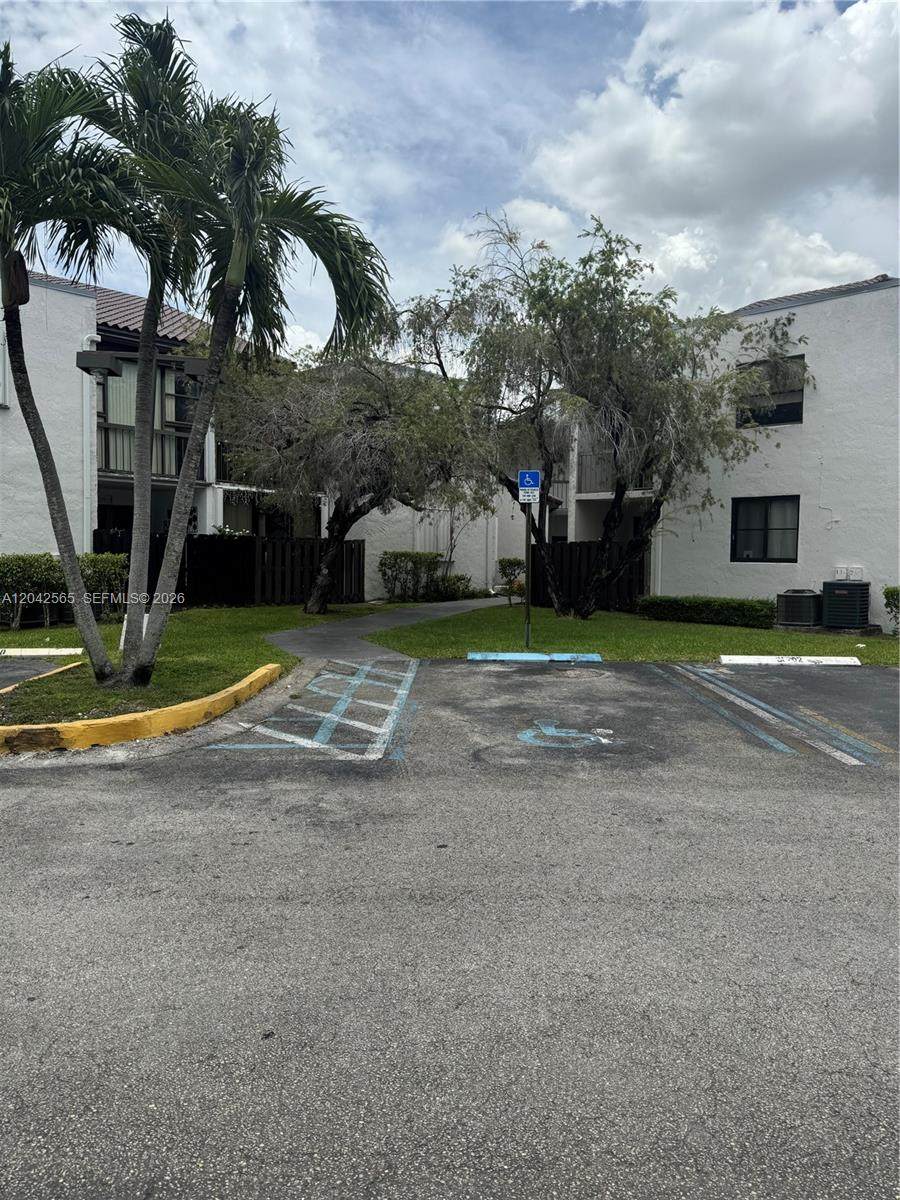 https://bt-photos.global.ssl.fastly.net/miami/orig_boomver_2_A12042565-2.jpg