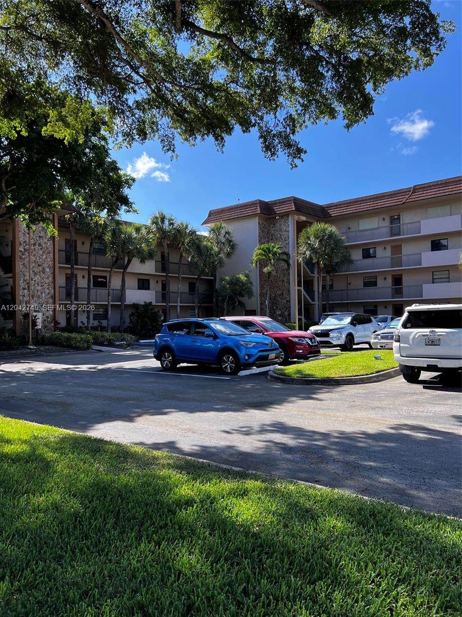 4975 Sabal Palm Blvd - Photo 1