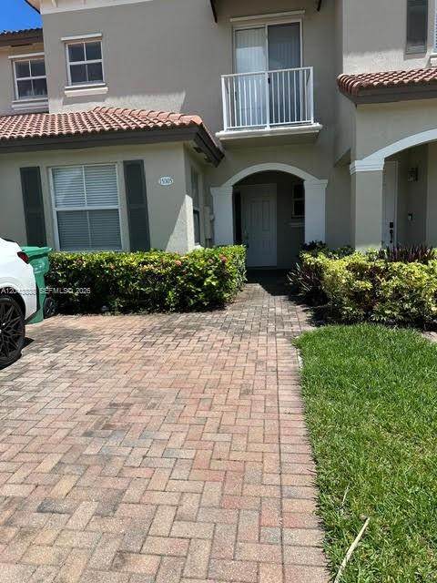 https://bt-photos.global.ssl.fastly.net/miami/orig_boomver_2_A12043838-2.jpg
