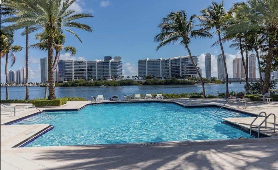 https://bt-photos.global.ssl.fastly.net/miami/1280_boomver_2_A12044059-2.jpg