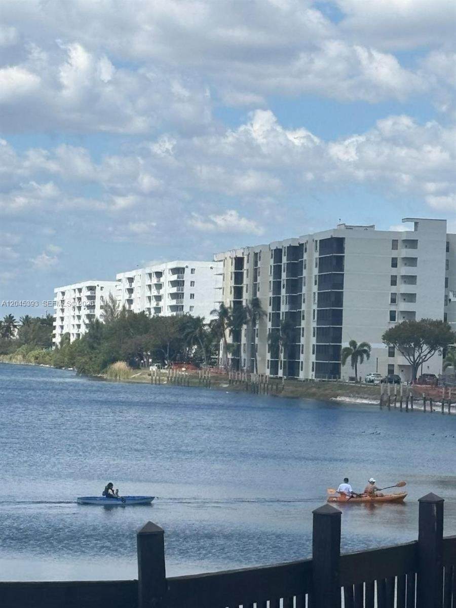 https://bt-photos.global.ssl.fastly.net/miami/orig_boomver_2_A12045393-2.jpg