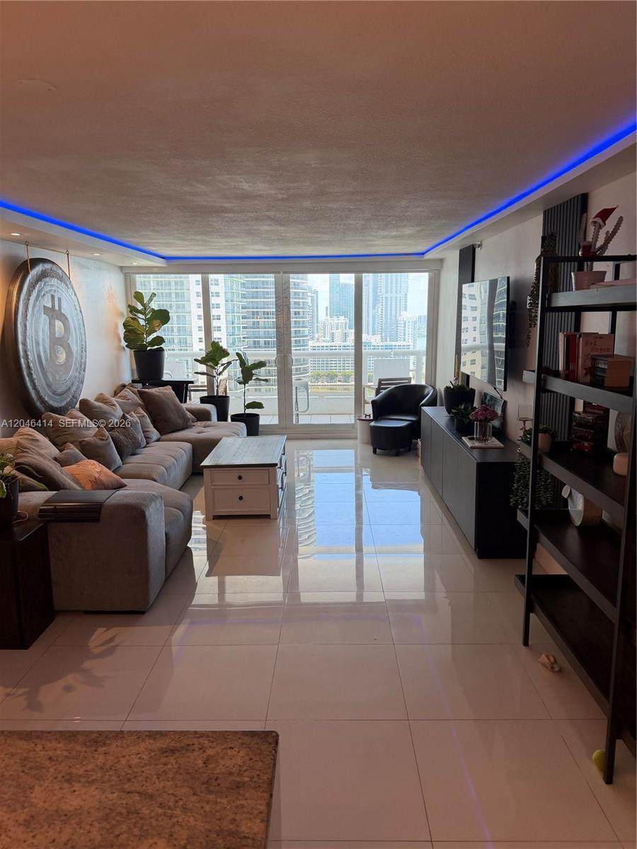 https://bt-photos.global.ssl.fastly.net/miami/orig_boomver_2_A12046414-2.jpg