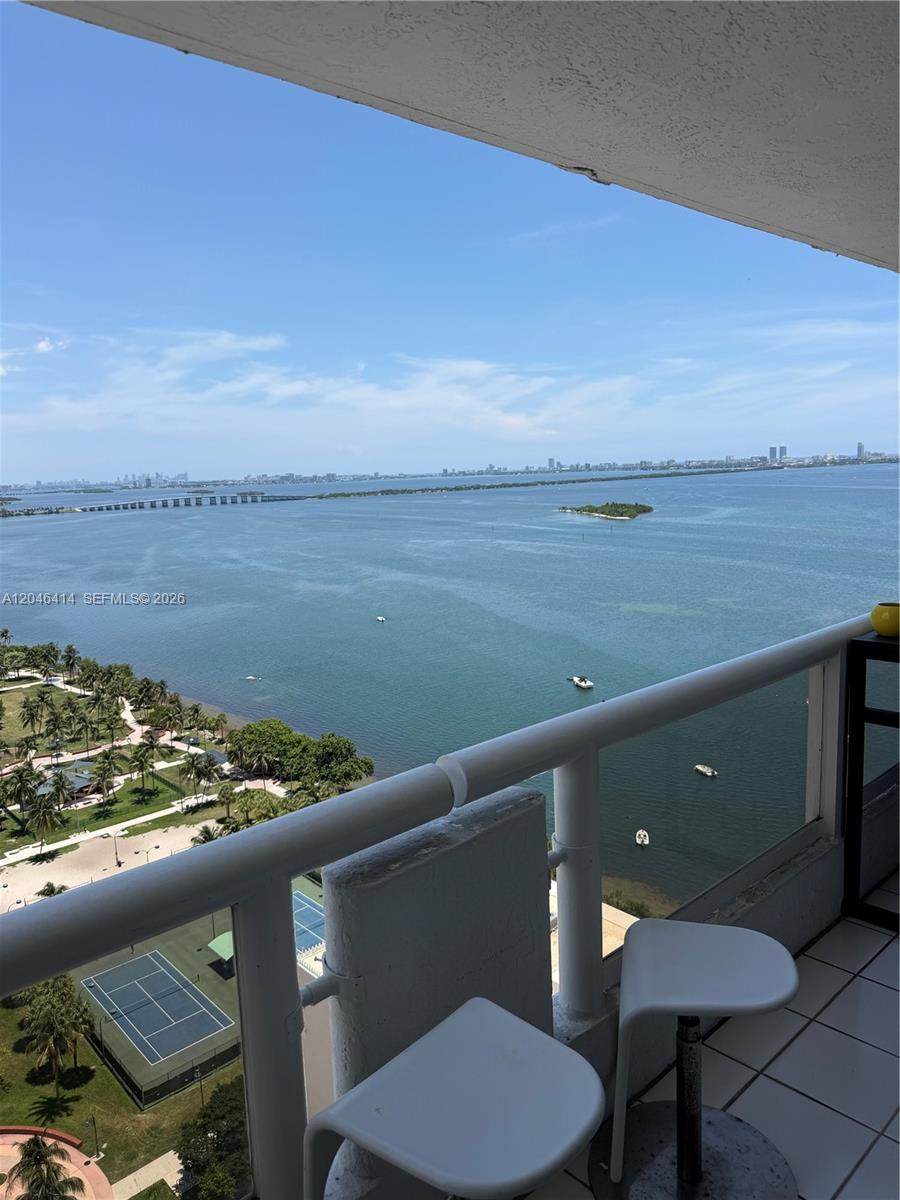 https://bt-photos.global.ssl.fastly.net/miami/orig_boomver_2_A12046414-2.jpg