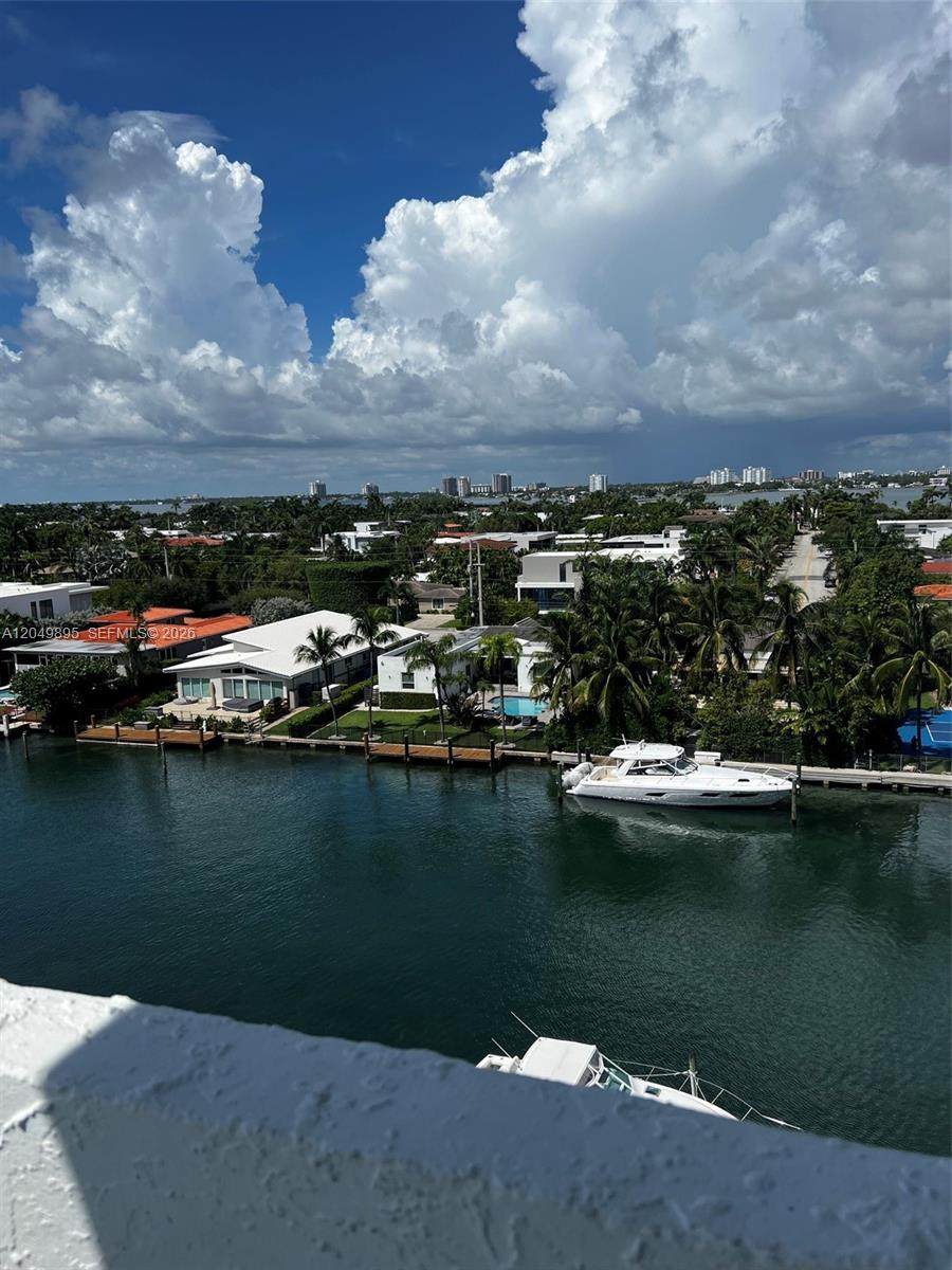 10000 Bay Harbor Dr - Photo 1