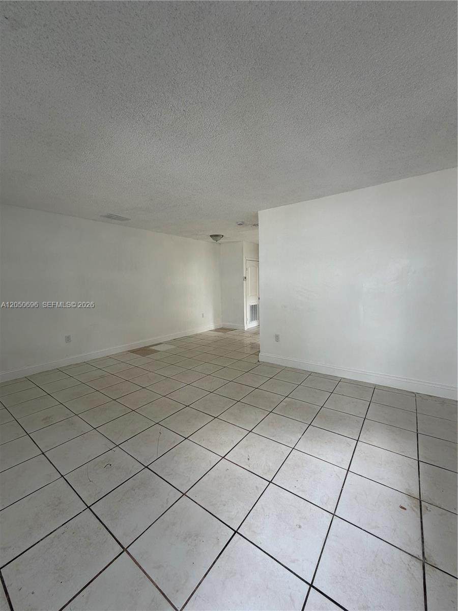 https://bt-photos.global.ssl.fastly.net/miami/1280_boomver_2_A12050696-2.jpg