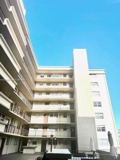 1811 Jefferson St - Photo 1
