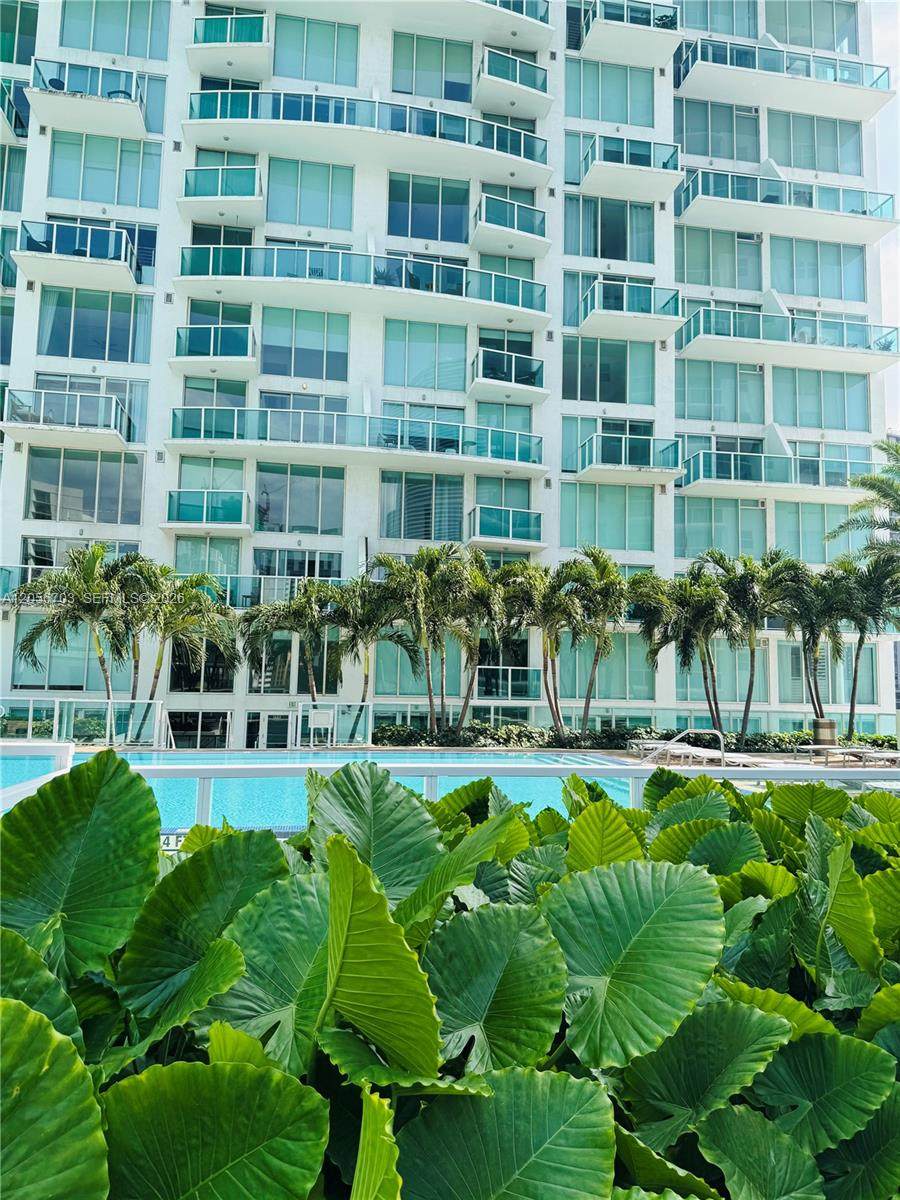 https://bt-photos.global.ssl.fastly.net/miami/orig_boomver_2_A12056703-2.jpg
