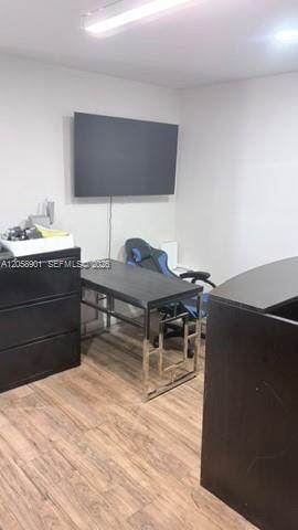 https://bt-photos.global.ssl.fastly.net/miami/orig_boomver_1_A12058901-2.jpg