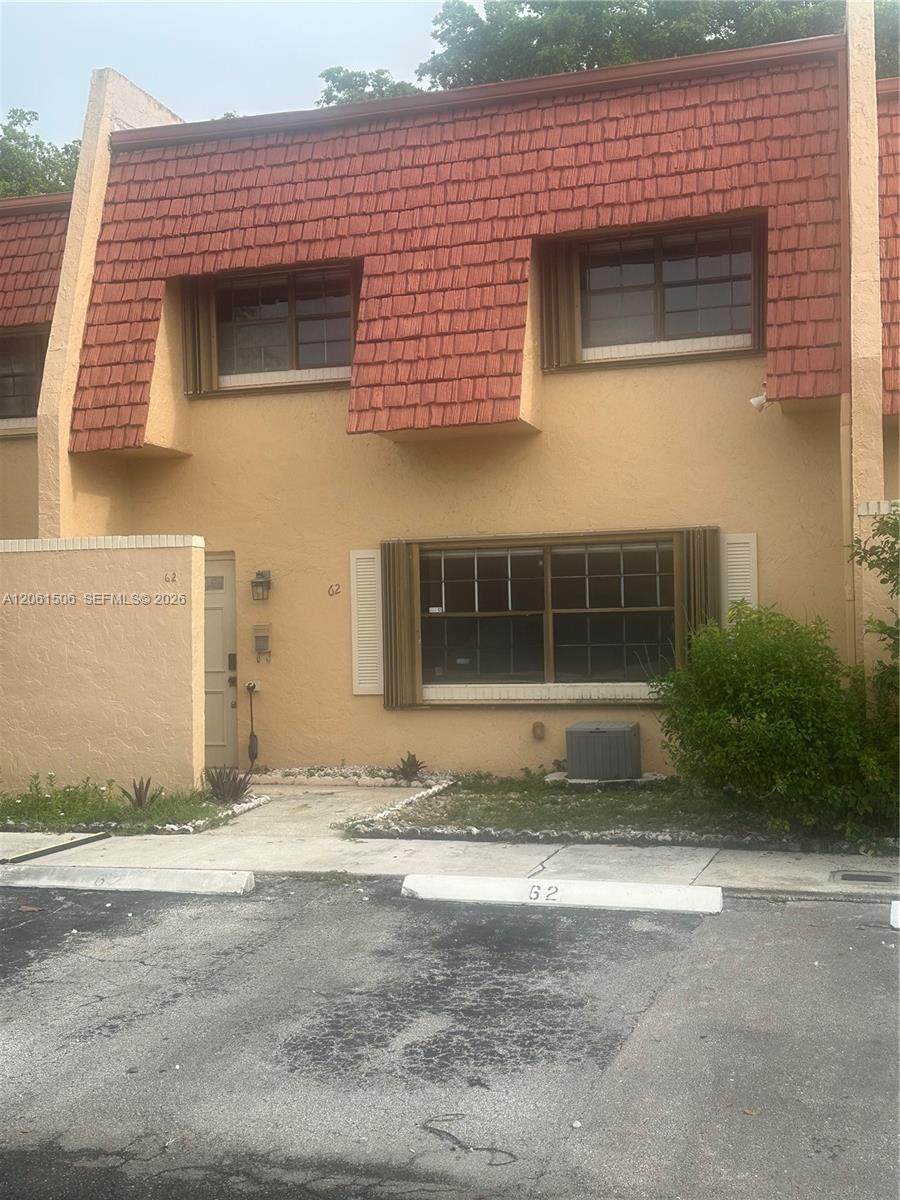 62 Spinning Wheel Ln - Photo 1