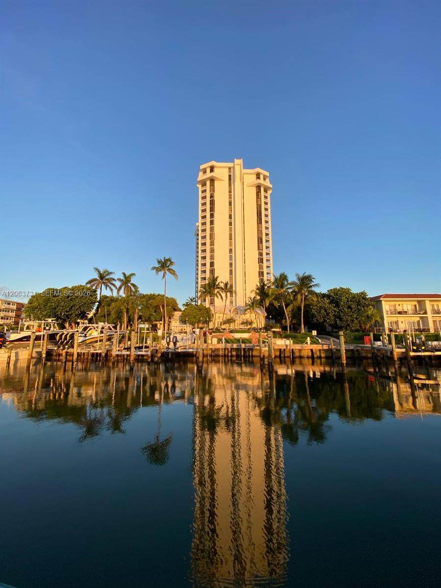 https://bt-photos.global.ssl.fastly.net/miami/orig_boomver_2_A12063731-2.jpg