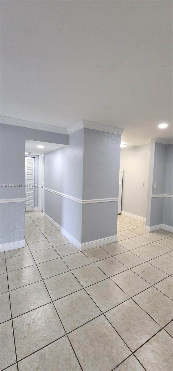 9405 76th St - Photo 1