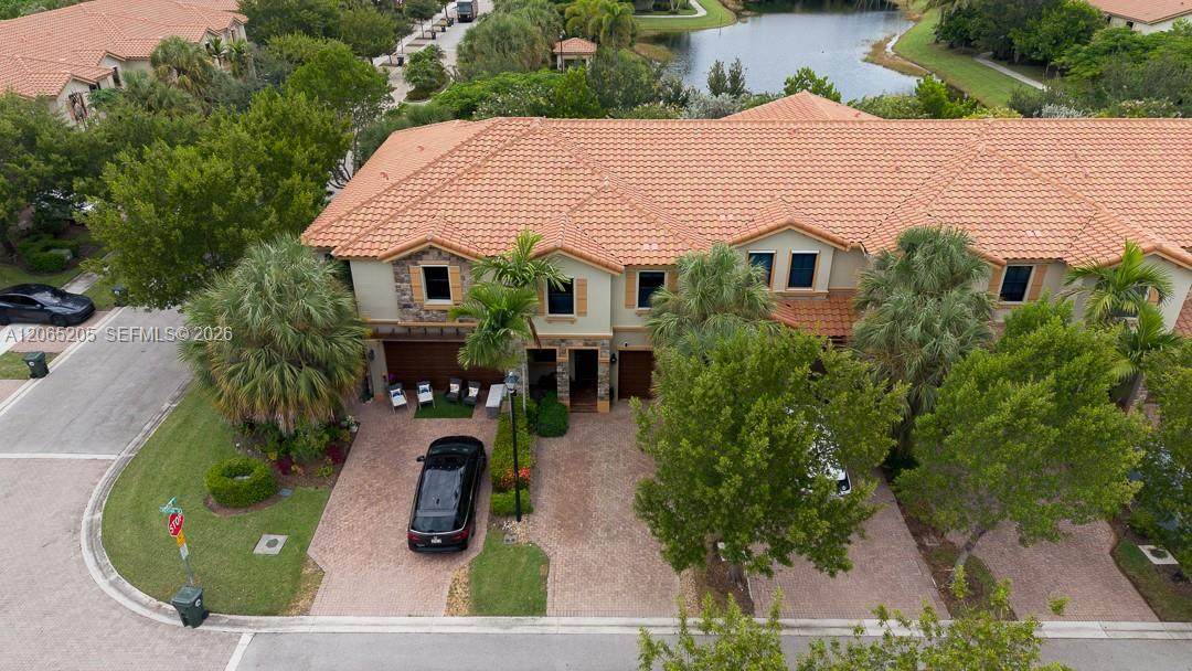 https://bt-photos.global.ssl.fastly.net/miami/1280_boomver_1_A12065205-2.jpg