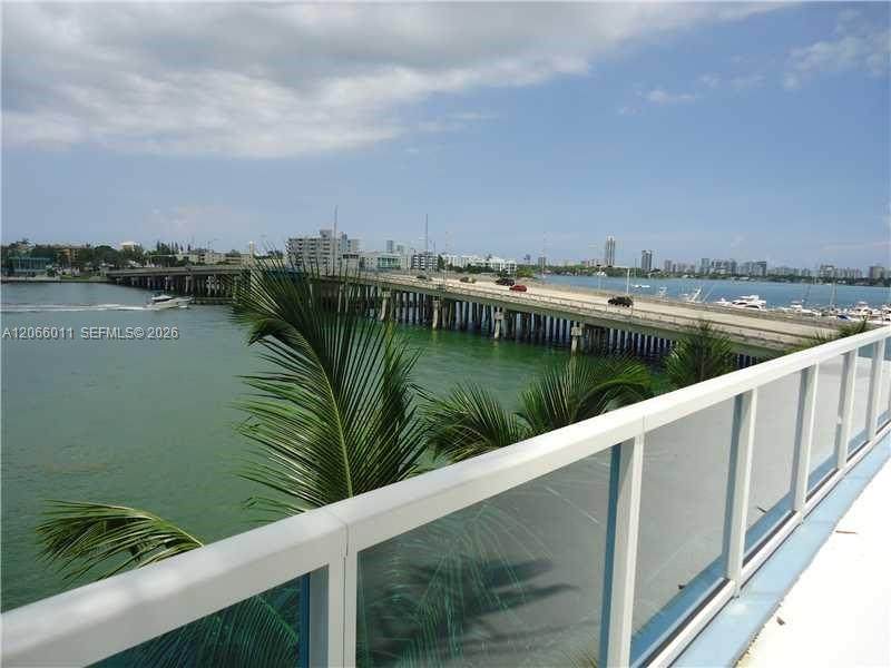 https://bt-photos.global.ssl.fastly.net/miami/1280_boomver_2_A12066011-2.jpg