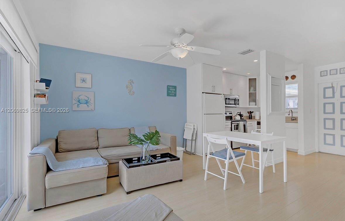 798 Crandon Blvd - Photo 1