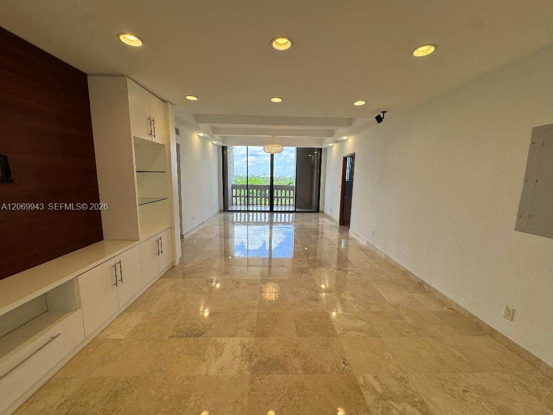 https://bt-photos.global.ssl.fastly.net/miami/1280_boomver_1_A12069943-2.jpg