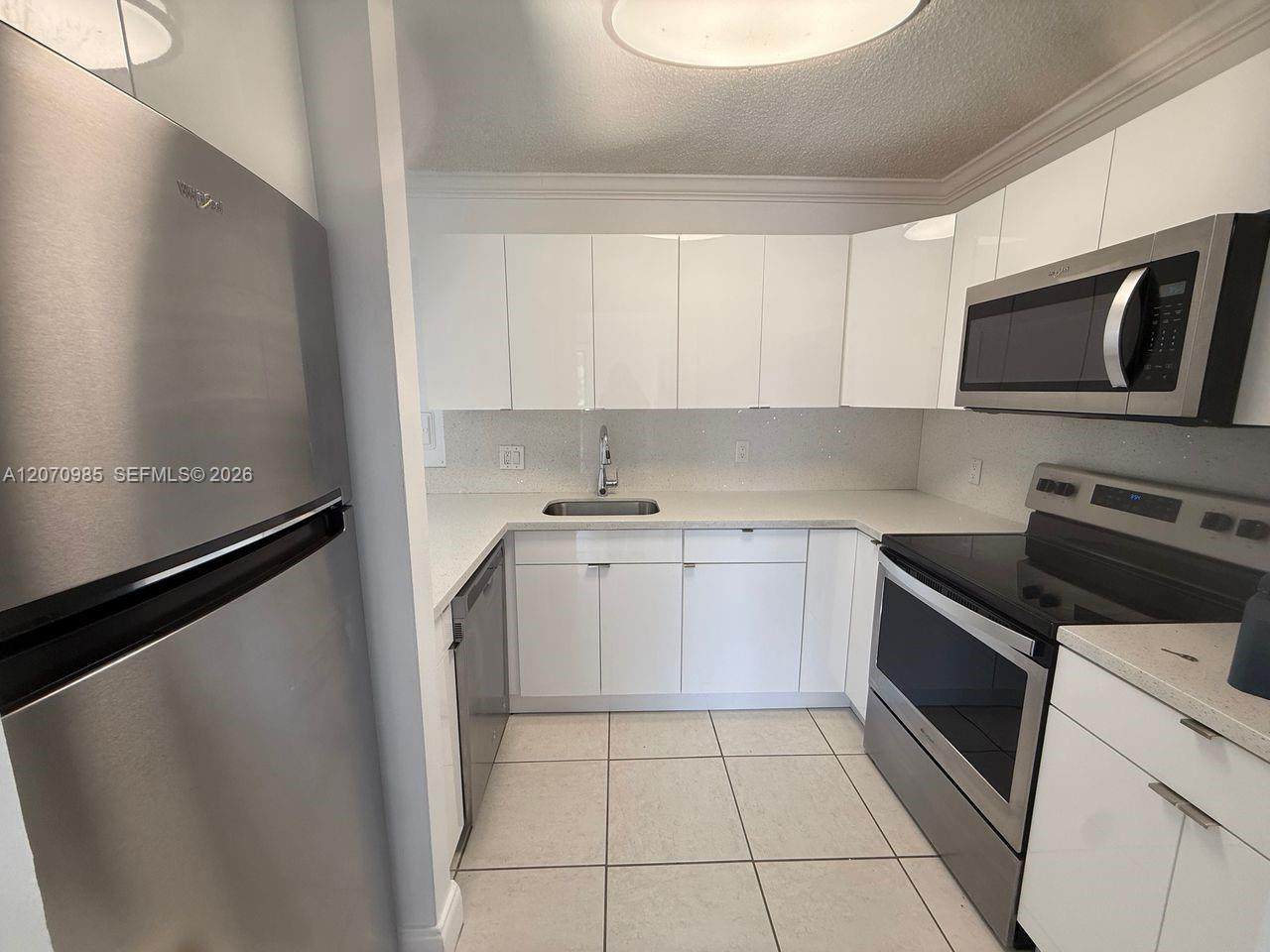13781 66th St - Photo 1
