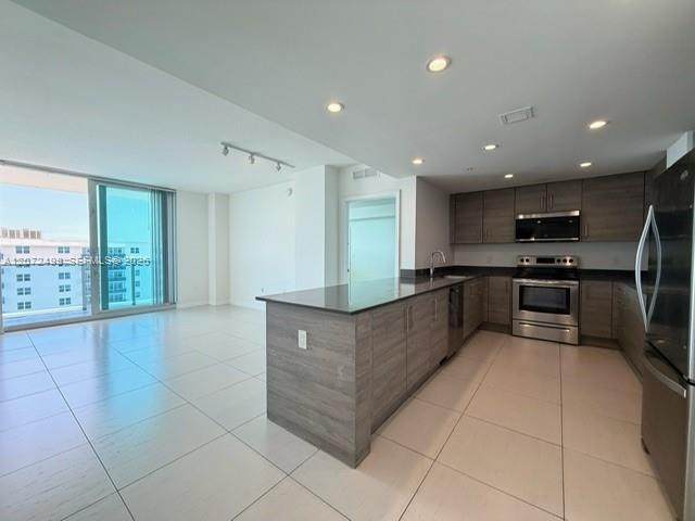 7525 Treasure Dr - Photo 1
