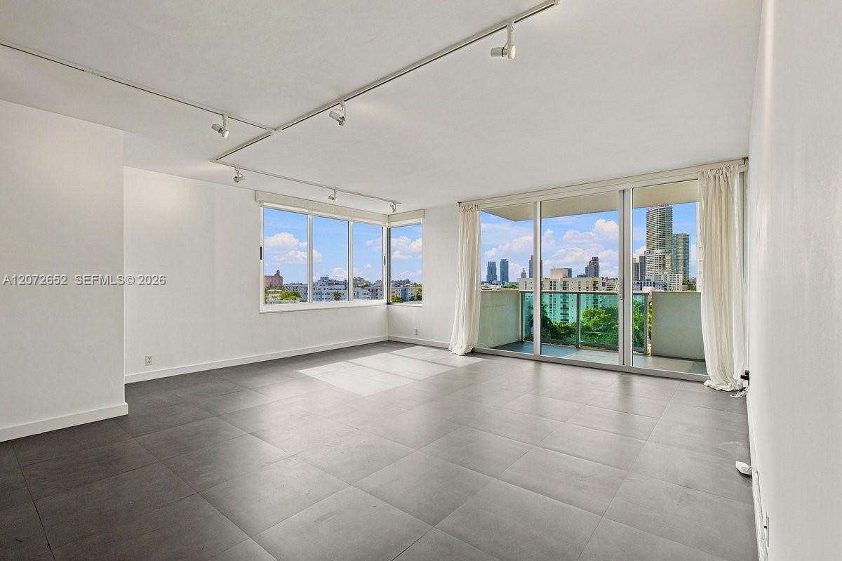 1200 West Ave - Photo 1
