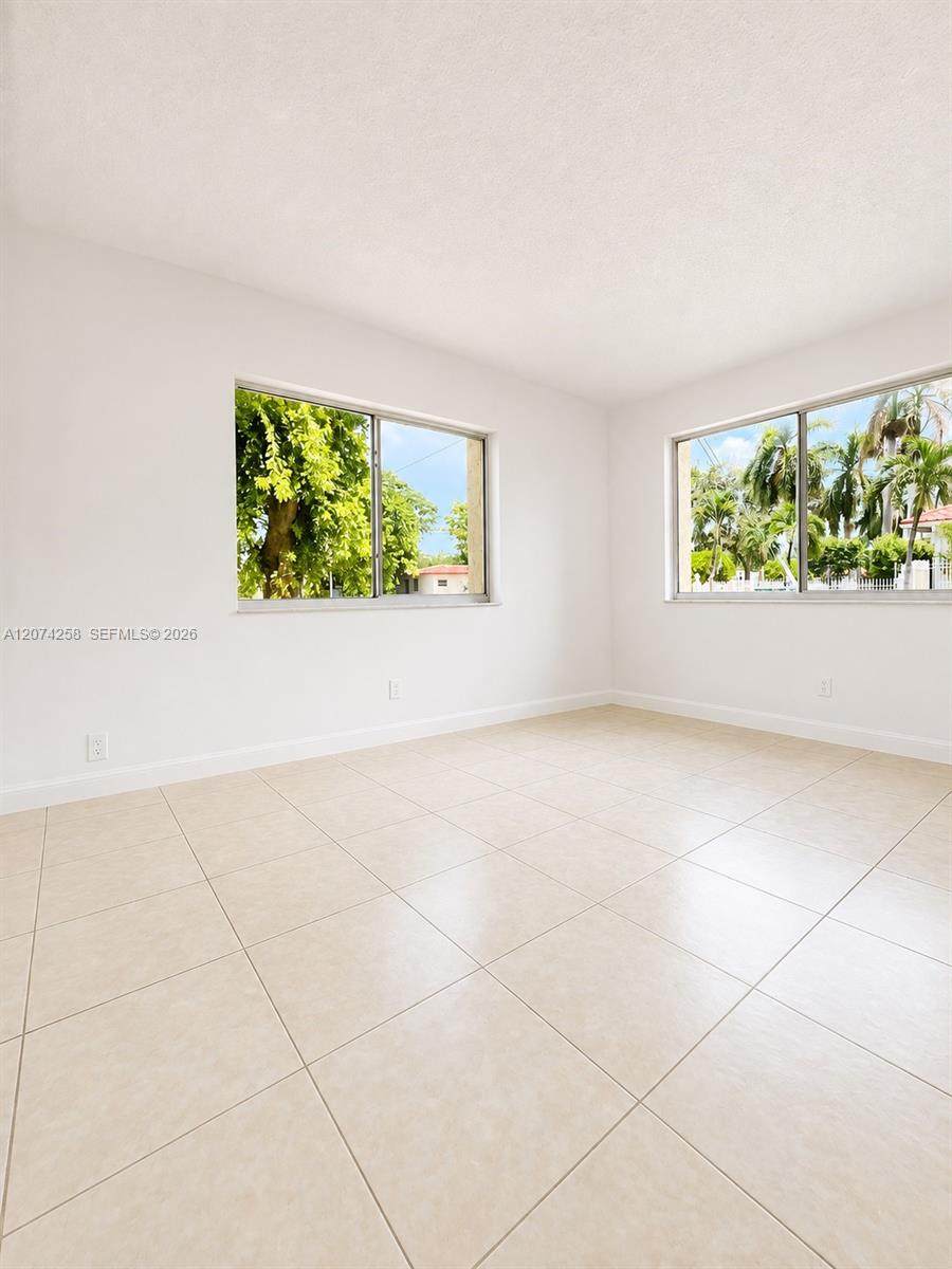 https://bt-photos.global.ssl.fastly.net/miami/1280_boomver_1_A12074258-2.jpg