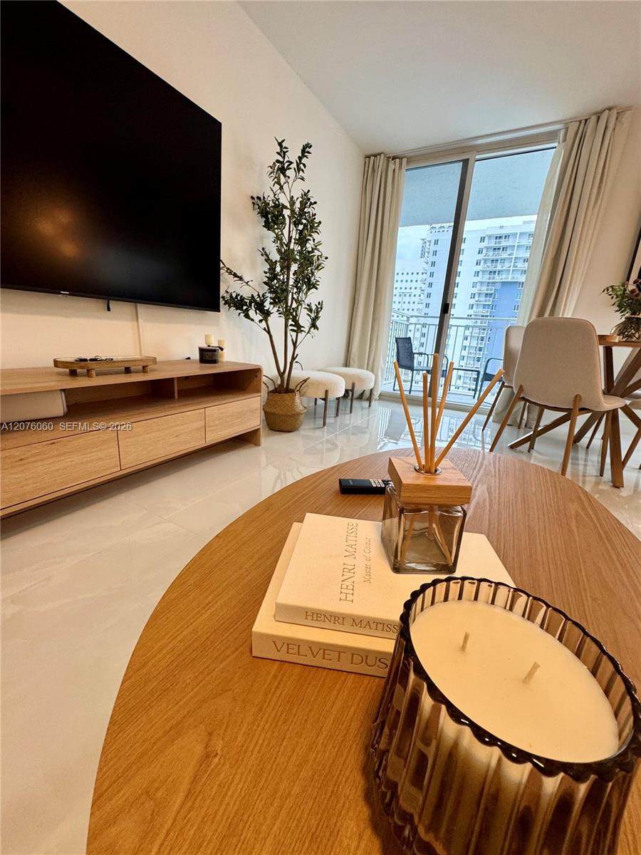 https://bt-photos.global.ssl.fastly.net/miami/orig_boomver_2_A12076060-2.jpg