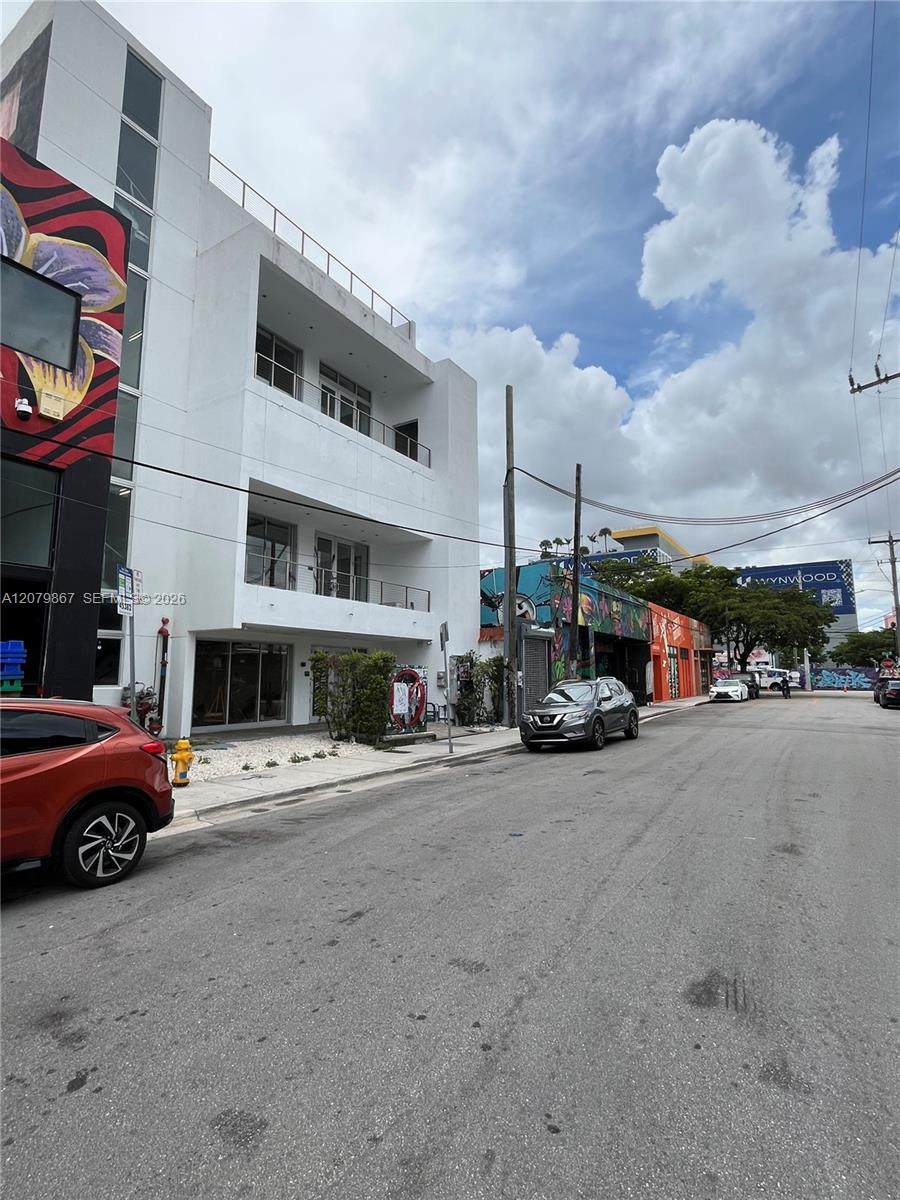 https://bt-photos.global.ssl.fastly.net/miami/orig_boomver_2_A12079867-2.jpg