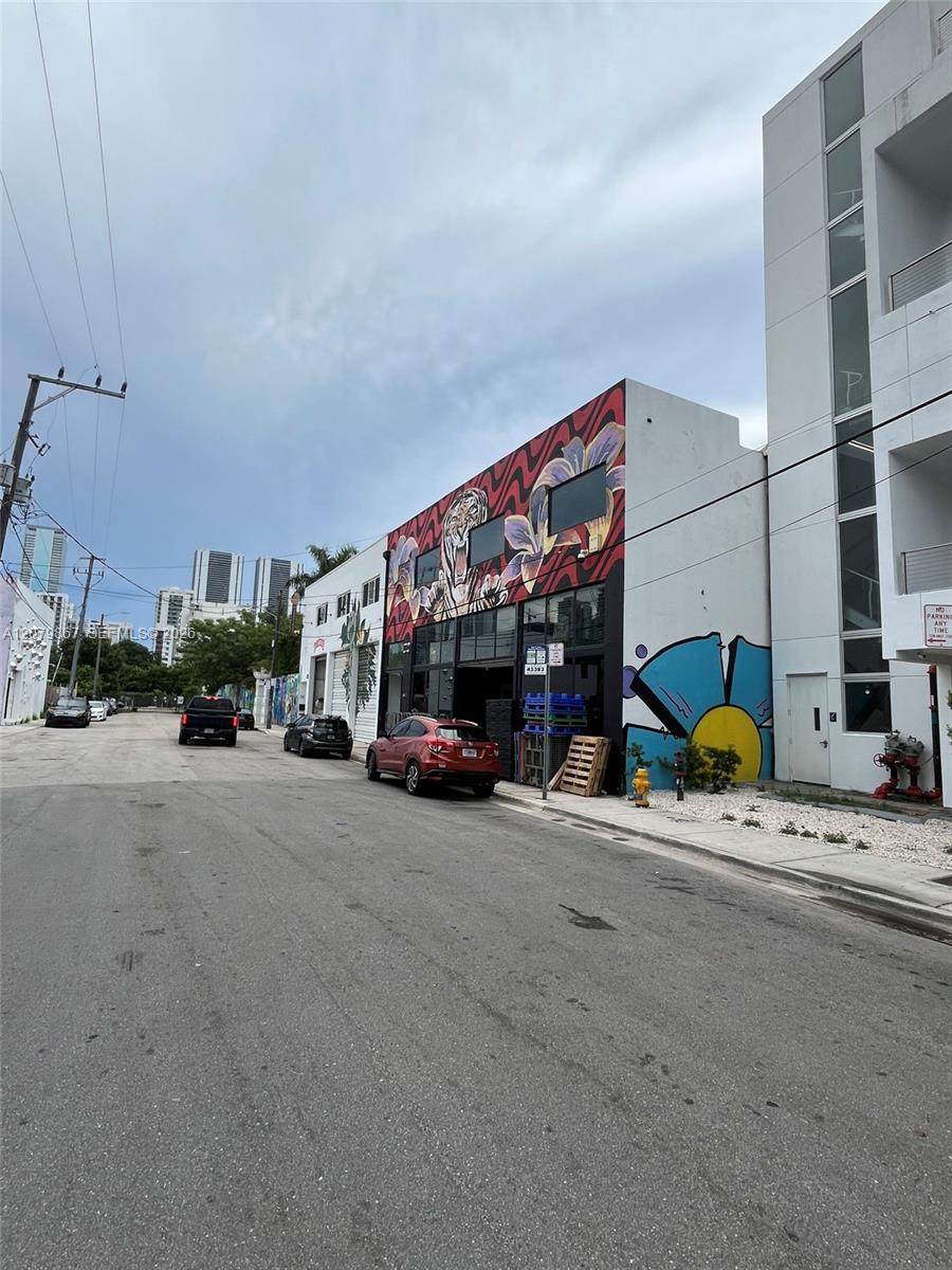 https://bt-photos.global.ssl.fastly.net/miami/orig_boomver_2_A12079867-2.jpg