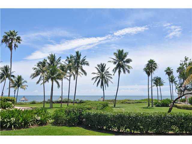 19213 Fisher Island Dr - Photo 1