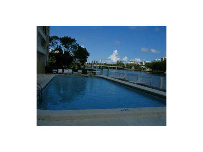 9381 Bay Harbor Dr - Photo 1