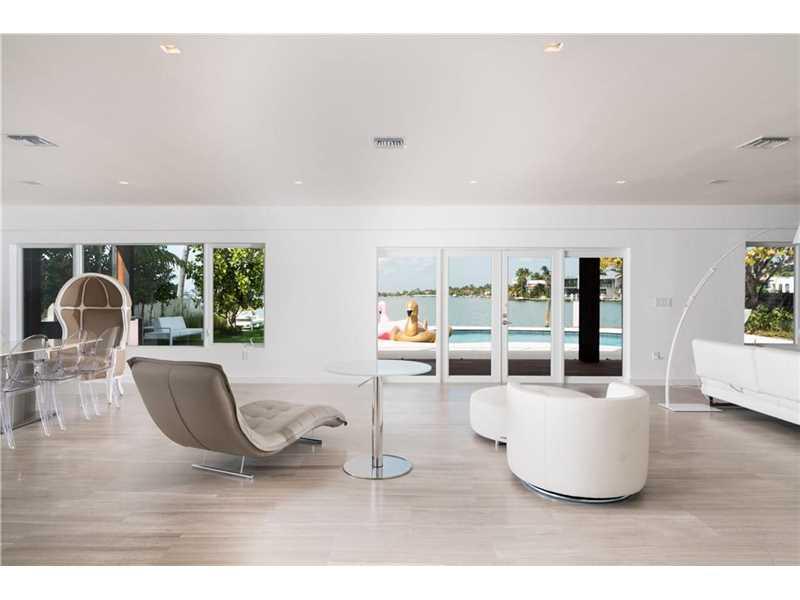 295 Coconut Ln - Photo 1